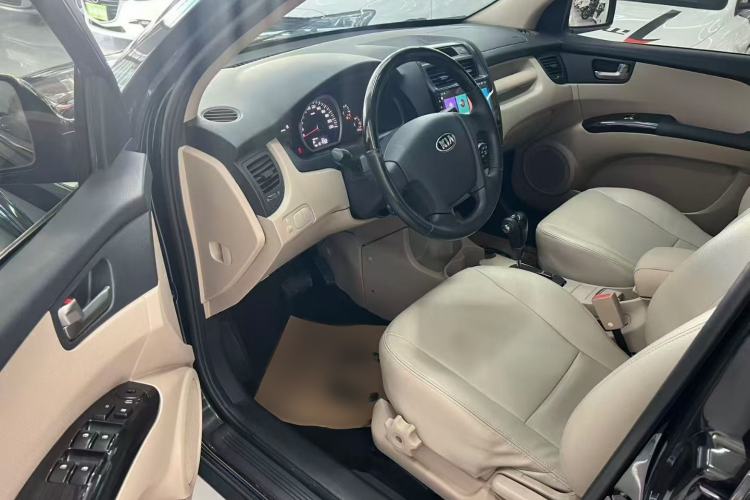 Used Kia Sportage 2013 2.0L Automatic Two-Wheel Drive GL Trim Interior 2