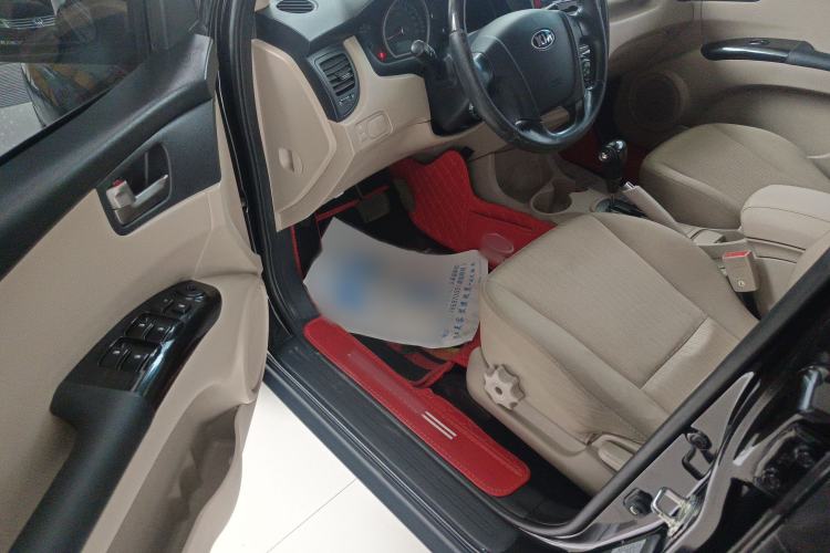 Used Kia Sportage 2013 2.0L Automatic Two-Wheel Drive GL Trim Interior 2
