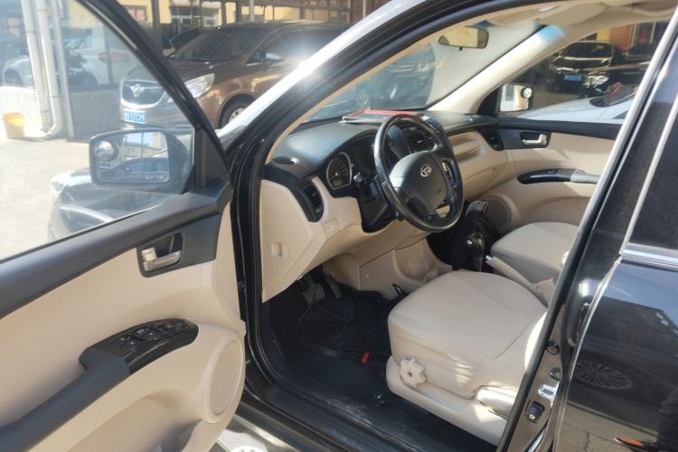 Used Kia Sportage 2013 2.0L Automatic Two-Wheel Drive GL Trim Interior 3