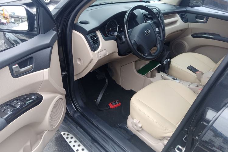 Used Kia Sportage 2013 2.0L Automatic Two-Wheel Drive GL Trim Interior 3