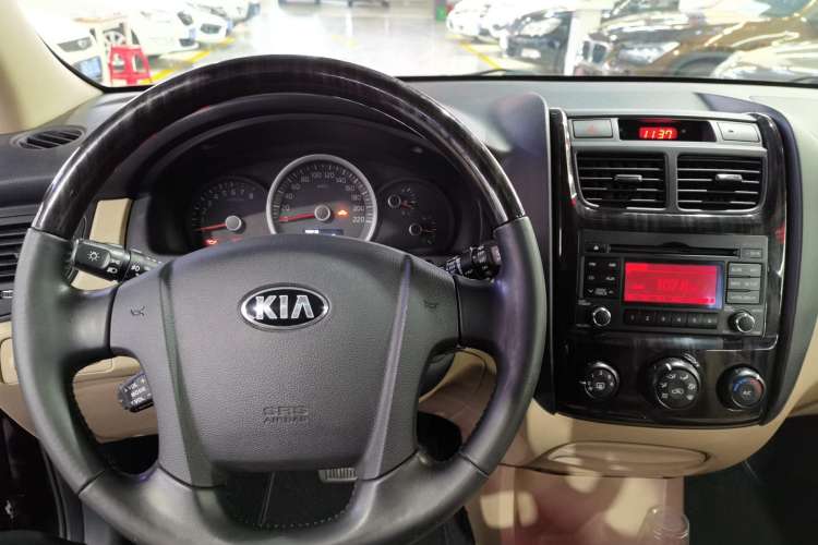 Used Kia Sportage 2013 2.0L Automatic Two-Wheel Drive GL Trim Interior 3