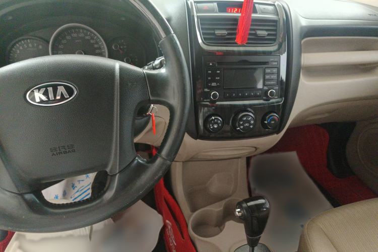 Used Kia Sportage 2013 2.0L Automatic Two-Wheel Drive GL Trim Interior 4