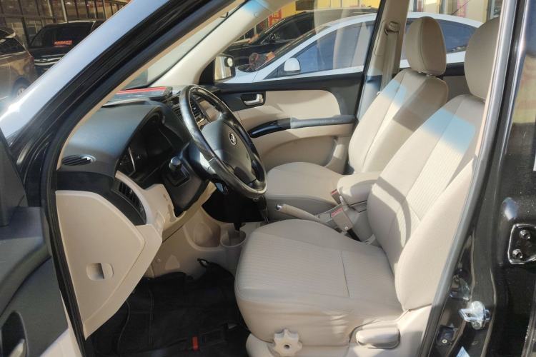 Used Kia Sportage 2013 2.0L Automatic Two-Wheel Drive GL Trim Left Front Seat