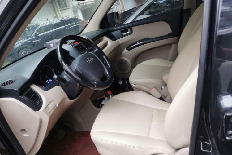 Used Kia Sportage 2013 2.0L Automatic Two-Wheel Drive GL Trim Left Front Seat