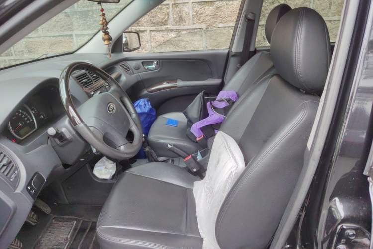 Used Kia Sportage 2013 2.0L Manual Two-Wheel Drive GLS Left Front Seat