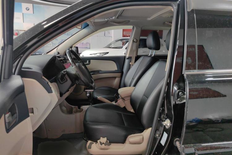 Used Kia Sportage 2013 2.0L Automatic Two-Wheel Drive GL Trim Left Front Seat