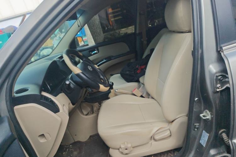 Used Kia Sportage 2013 2.0L Manual Two-Wheel Drive GL Trim Left Front Seat