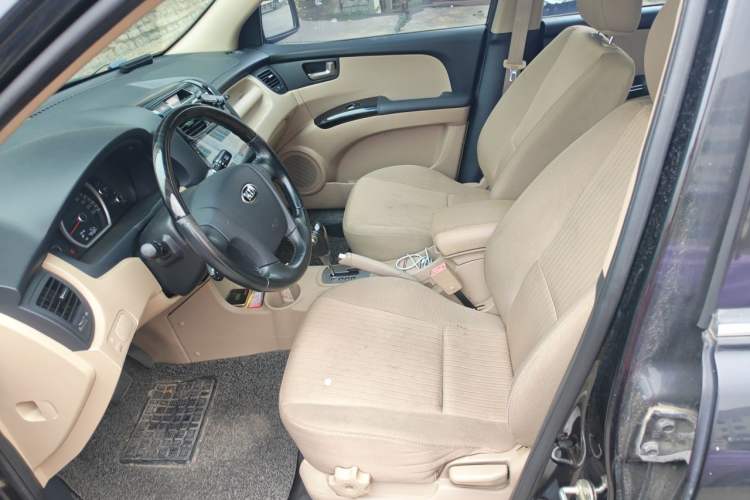 Used Kia Sportage 2013 2.0L Automatic Two-Wheel Drive GL Trim Left Front Seat
