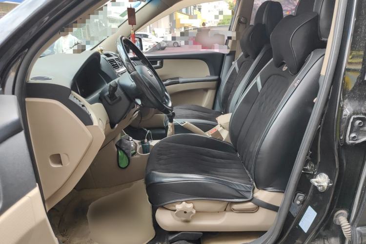 Used Kia Sportage 2013 2.0L Manual Two-Wheel Drive GL Trim Left Front Seat