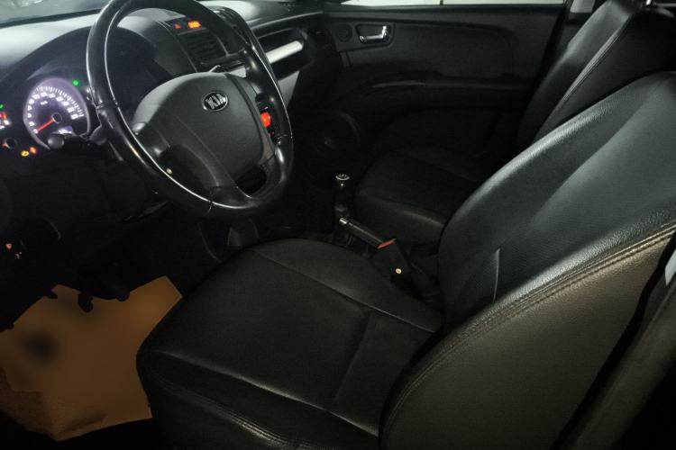 Used Kia Sportage 2013 2.0L Manual Two-Wheel Drive GLS Left Front Seat