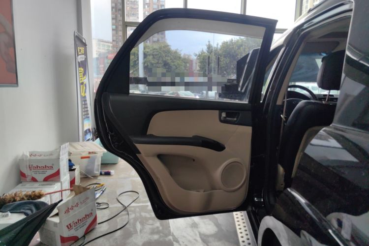 Used Kia Sportage 2013 2.0L Automatic Two-Wheel Drive GL Trim Left Rear Door Interior