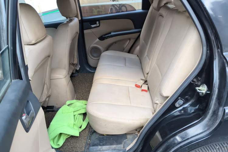 Used Kia Sportage 2013 2.0L Manual Two-Wheel Drive GL Trim Left Rear Seat