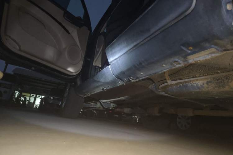 Used Kia Sportage 2013 2.0L Automatic Two-Wheel Drive GL Trim Left Side Sill