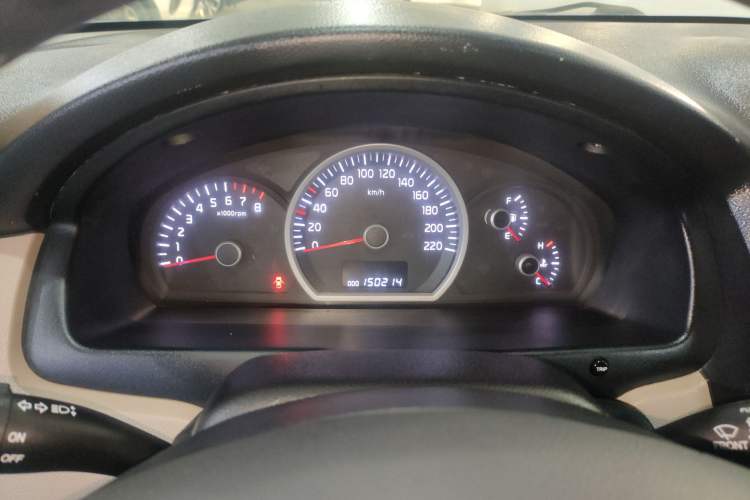 Used Kia Sportage 2013 2.0L Automatic Two-Wheel Drive GL Trim Odometer Close Up