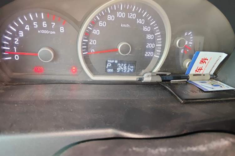 Used Kia Sportage 2013 2.0L Automatic Two-Wheel Drive GL Trim Odometer Close Up