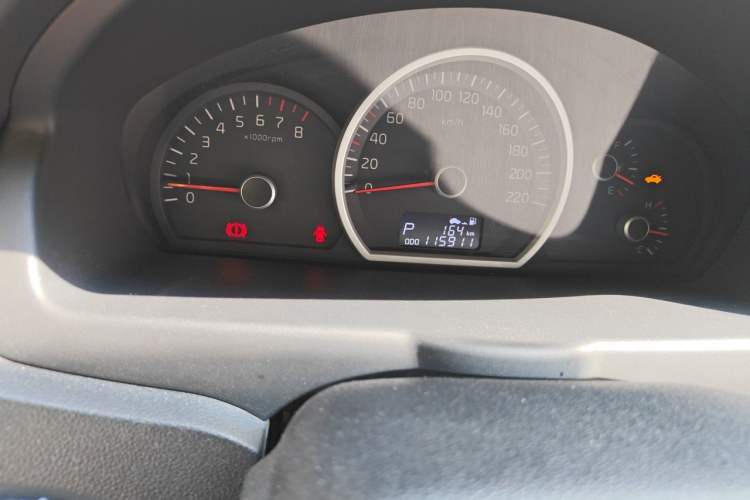 Used Kia Sportage 2013 2.0L Automatic Two-Wheel Drive GLS Trim Odometer Close Up