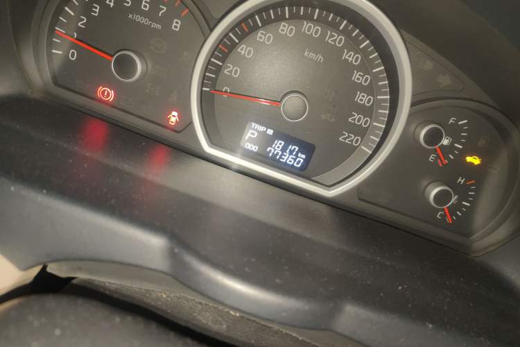 Used Kia Sportage 2013 2.0L Automatic Two-Wheel Drive GL Trim Odometer Close Up