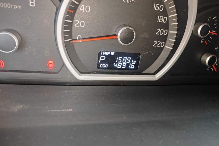 Used Kia Sportage 2013 2.0L Automatic Two-Wheel Drive GL Trim Odometer Close Up