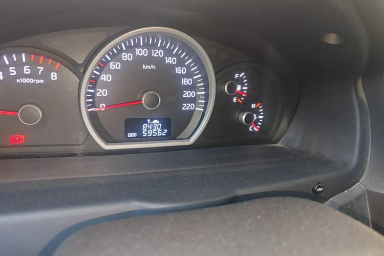 Used Kia Sportage 2013 2.0L Manual Two-Wheel Drive GLS Odometer Close Up
