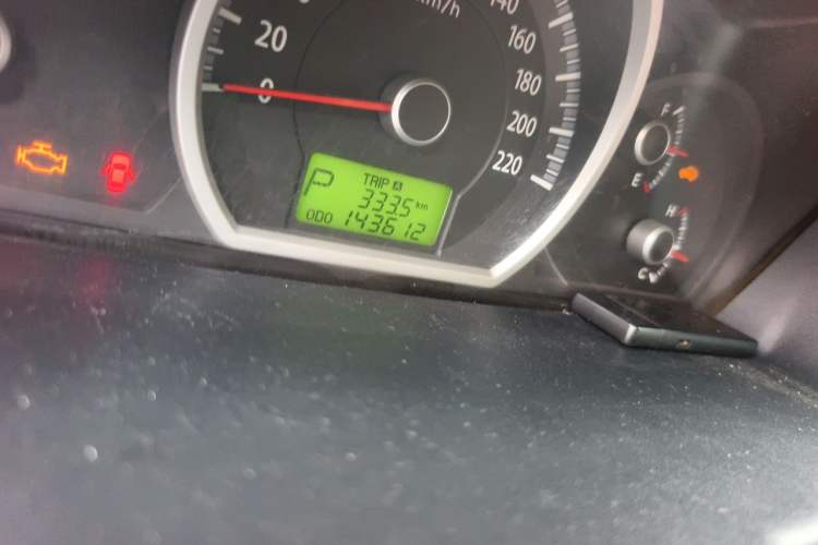 Used Kia Sportage 2013 2.0L Automatic Two-Wheel Drive GL Trim Odometer Close Up