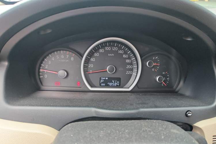 Used Kia Sportage 2013 2.0L Automatic Two-Wheel Drive GL Trim Odometer Close Up