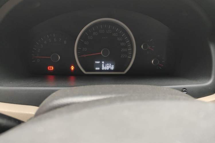 Used Kia Sportage 2013 2.0L Manual Two-Wheel Drive GL Trim Odometer Close Up