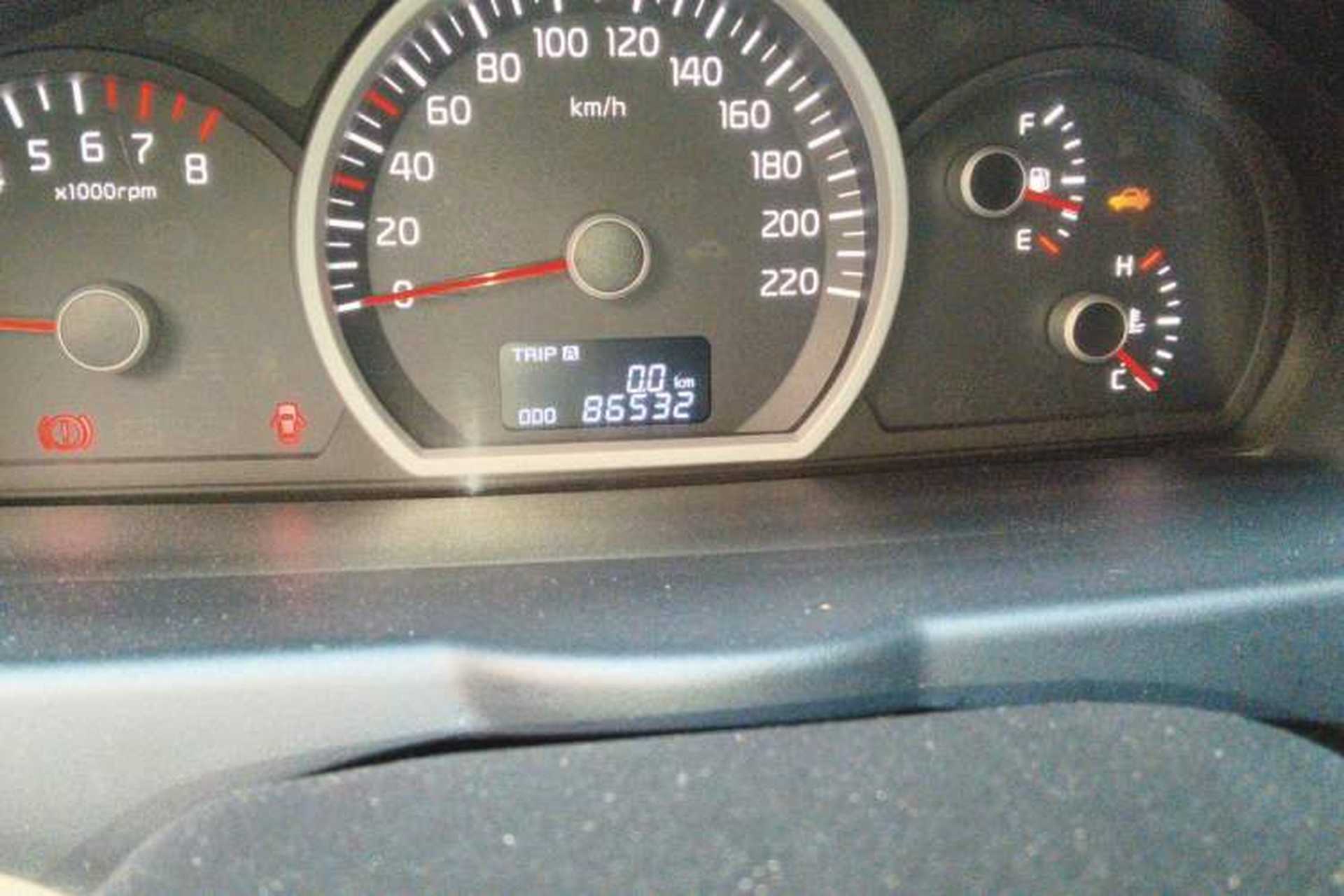 Used Kia Sportage 2013 2.0L Manual Two-Wheel Drive GL Trim Odometer Close Up