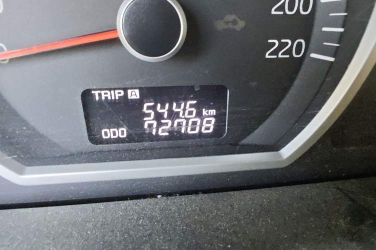 Used Kia Sportage 2013 2.0L Manual Two-Wheel Drive GL Trim Odometer Close Up