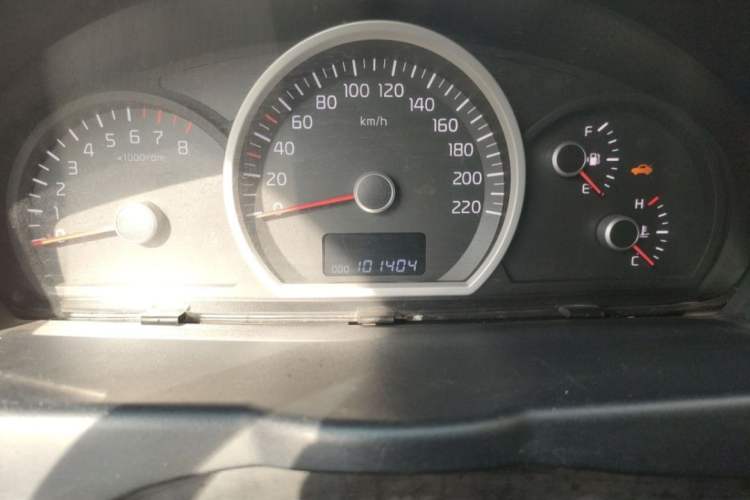 Used Kia Sportage 2013 2.0L Automatic Two-Wheel Drive GL Trim Odometer Close Up
