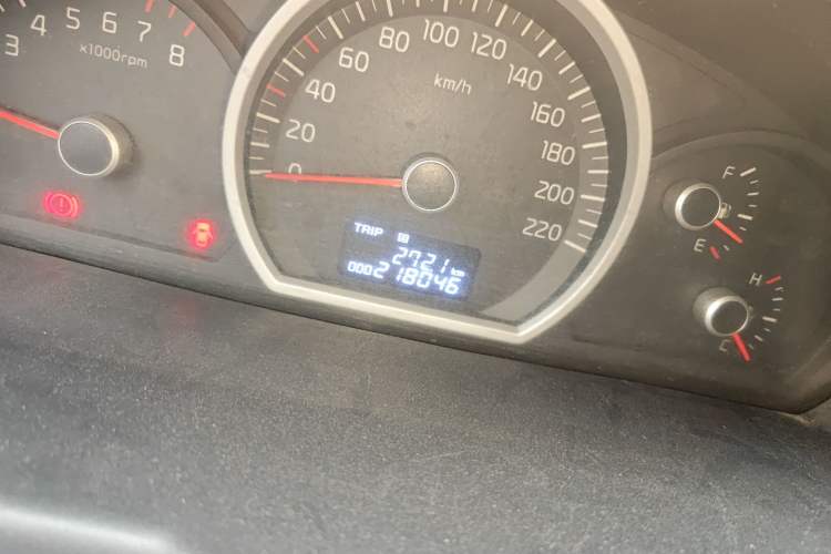 Used Kia Sportage 2013 2.0L Manual Two-Wheel Drive GL Trim Odometer Close Up