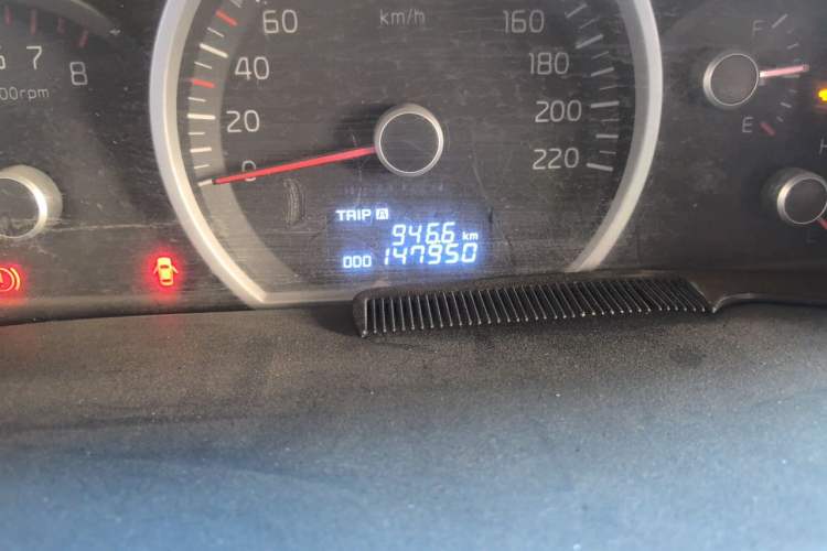 Used Kia Sportage 2013 2.0L Manual Two-Wheel Drive GL Trim Odometer Close Up