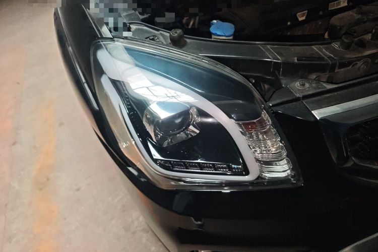 Used Kia Sportage 2013 2.0L Automatic Two-Wheel Drive GLS Trim Right Front Headlight