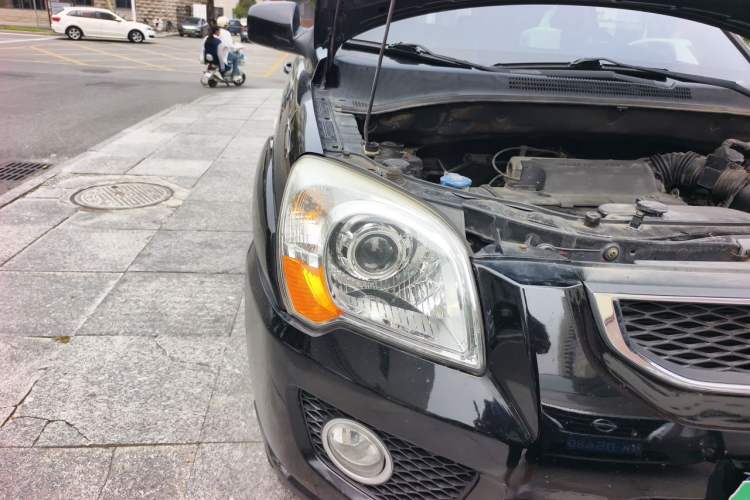 Used Kia Sportage 2013 2.0L Automatic Two-Wheel Drive GL Trim Right Front Headlight