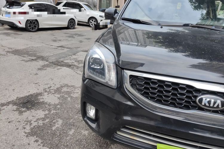 Used Kia Sportage 2013 2.0L Manual Two-Wheel Drive GL Trim Right Front Headlight