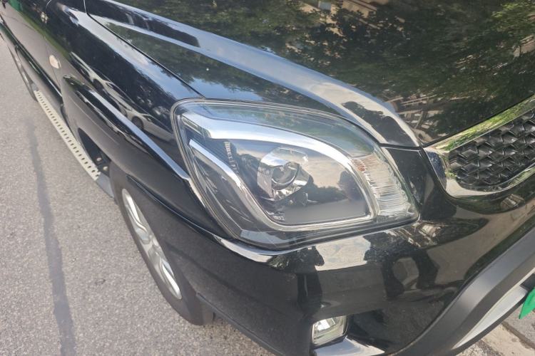 Used Kia Sportage 2013 2.0L Automatic Two-Wheel Drive GL Trim Right Front Headlight