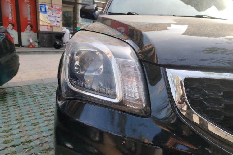 Used Kia Sportage 2013 2.0L Manual Two-Wheel Drive GL Trim Right Front Headlight