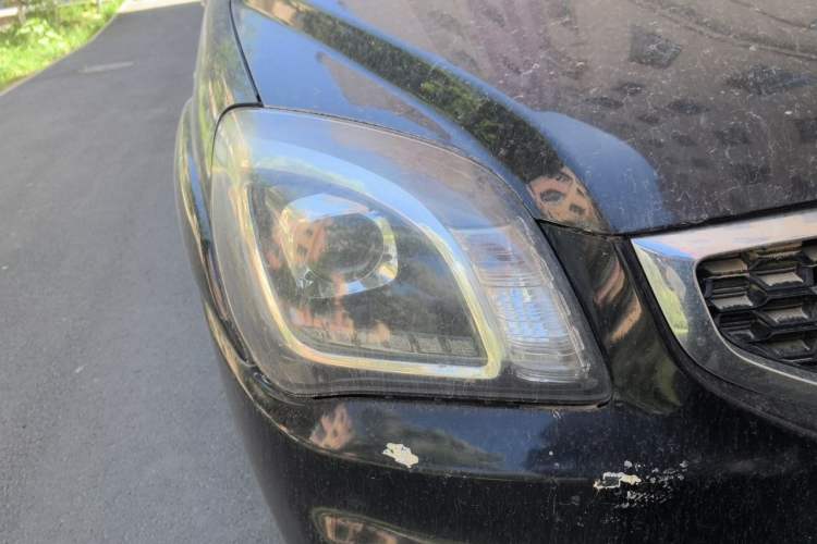 Used Kia Sportage 2013 2.0L Manual Two-Wheel Drive GL Trim Right Front Headlight