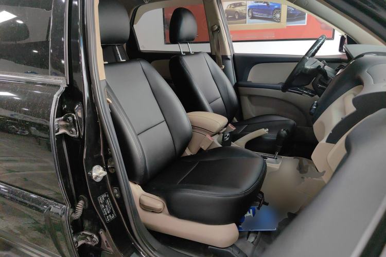 Used Kia Sportage 2013 2.0L Automatic Two-Wheel Drive GL Trim Right Front Seat
