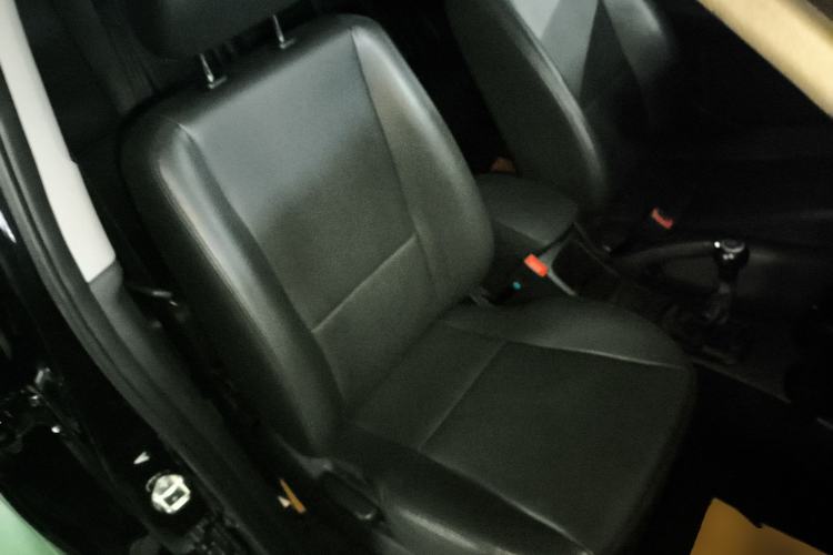 Used Kia Sportage 2013 2.0L Manual Two-Wheel Drive GLS Right Front Seat