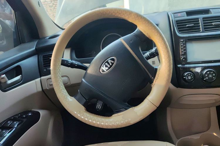 Used Kia Sportage 2013 2.0L Manual Two-Wheel Drive GL Trim Steering Wheel