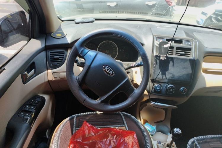 Used Kia Sportage 2013 2.0L Manual Two-Wheel Drive GL Trim Steering Wheel
