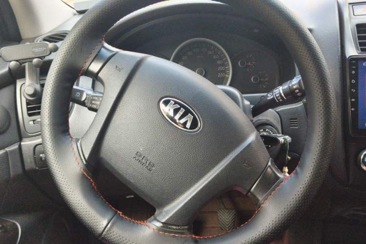 Used Kia Sportage 2013 2.0L Manual Two-Wheel Drive GLS Steering Wheel