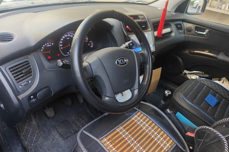Used Kia Sportage 2013 2.0L Manual Two-Wheel Drive GLS Steering Wheel
