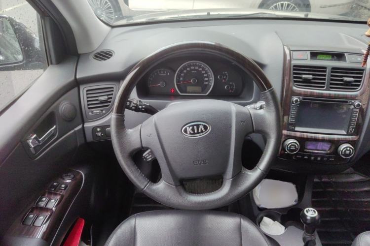 Used Kia Sportage 2013 2.0L Manual Two-Wheel Drive GLS Steering Wheel