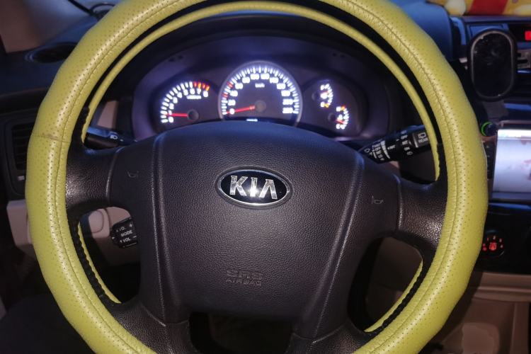 Used Kia Sportage 2013 2.0L Manual Two-Wheel Drive GL Trim Steering Wheel
