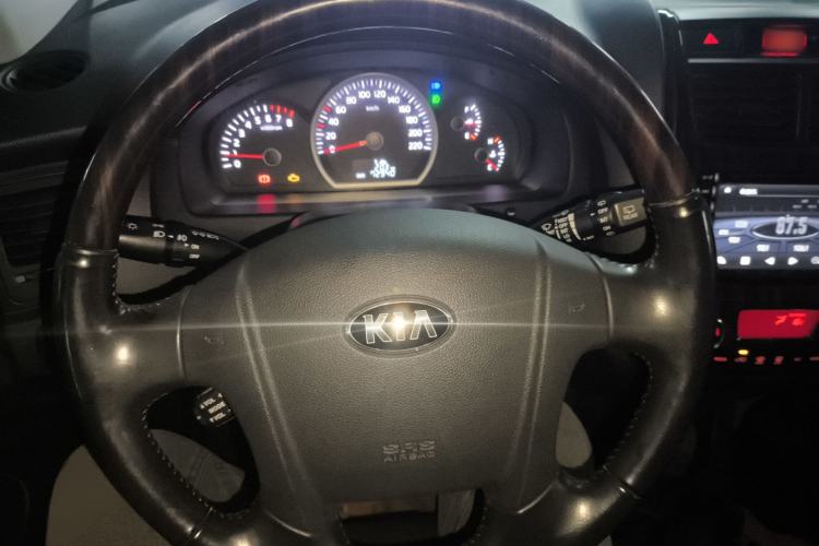 Used Kia Sportage 2013 2.0L Manual Two-Wheel Drive GLS Steering Wheel