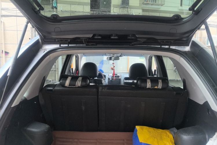 Used Kia Sportage 2013 2.0L Manual Two-Wheel Drive GLS Trunk