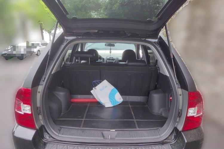 Used Kia Sportage 2013 2.0L Manual Two-Wheel Drive GLS Trunk