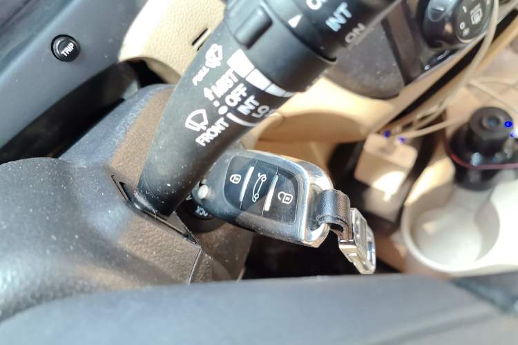 Used Kia Sportage 2013 2.0L Automatic Two-Wheel Drive GL Trim Vehicle Key