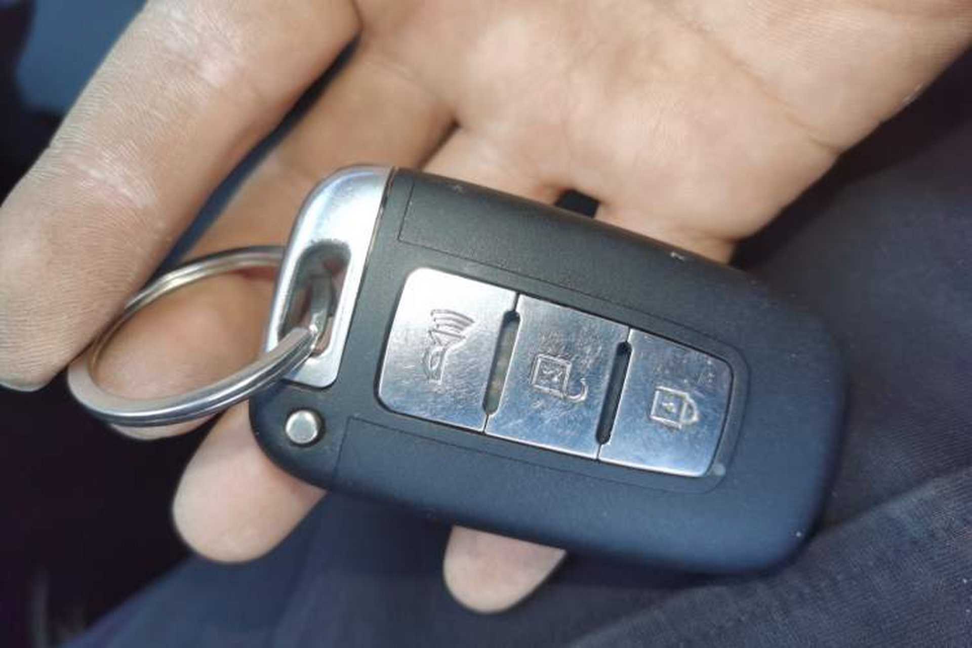 Used Kia Sportage 2013 2.0L Automatic Two-Wheel Drive GLS Trim Vehicle Key